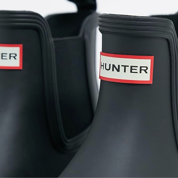 HUNTER Original Chelsea Rain Boots - Picture 11 of 13